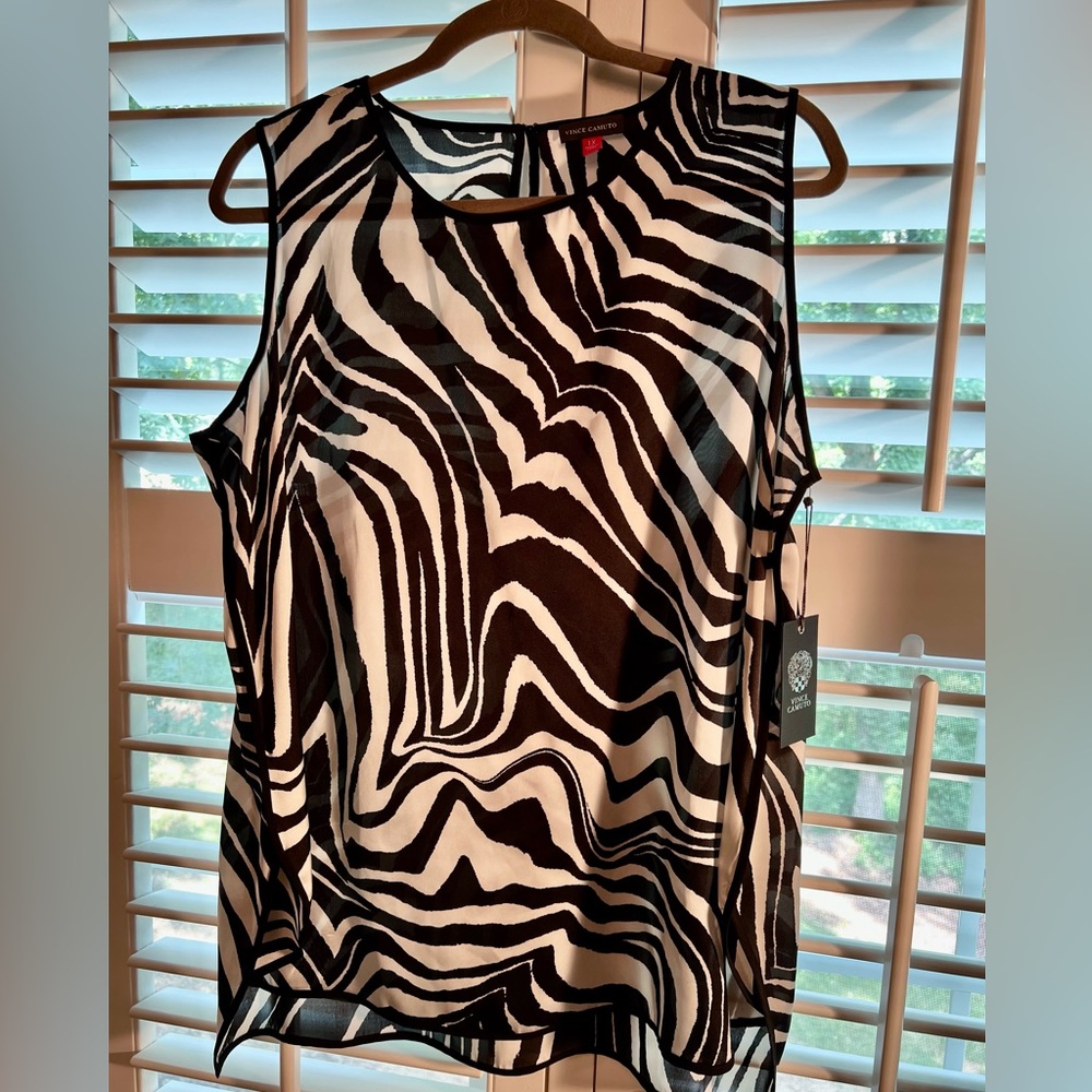 Vince Camuto new silk sleeveless top 1X